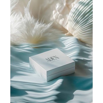 White mother-of-pearl earrings with 925 silver petals | Lyanna ADEN Collection