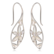 cadeau personnalisé femme-Boucles d'oreille- Nacre Blanche-Fleur-Argent massif-Femme