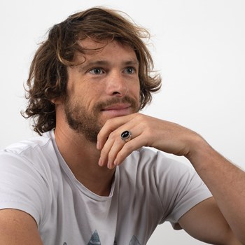 Bague Unique en Pierre d'onyx Noire et Argent 925 | Aden Boutique