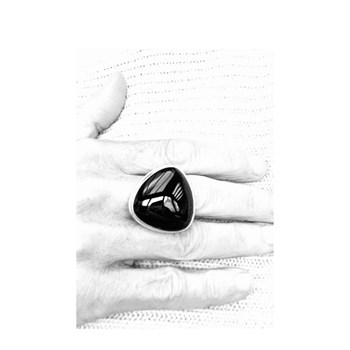 Bague triangle agate noire argent réglable