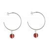 Boucles d'Oreilles Créoles Argent Brossé et Sphère d'Onyx Rouge - vue V2