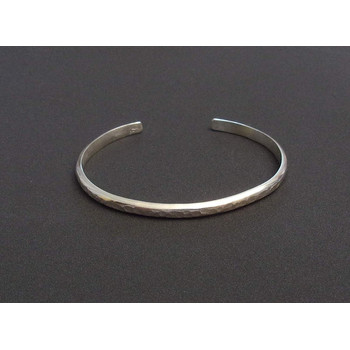Gehamerde Zilveren Armband