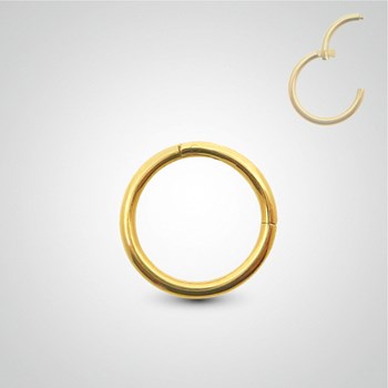 Piercing d'hélix anneau en or jaune pose manuelle