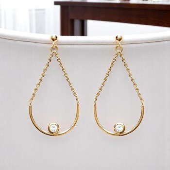 Vergulde 750 3 micron zirkoonoxide halve cirkel ketting oorbellen