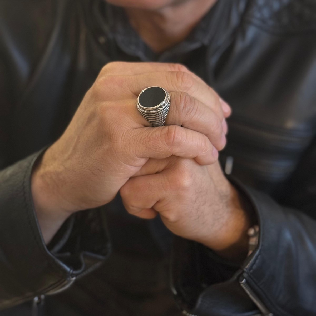 Bague Chevalière Homme Onyx énigmatique Argent - vue 2