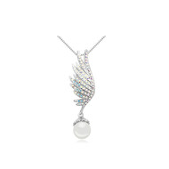 Pendentif Aile Perle Blanche et orné de Cristal blanc de Swarovski et Plaqué Rhodium