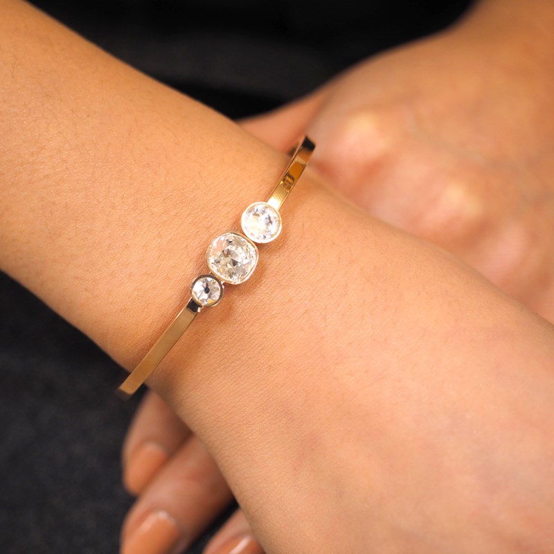 Bracelet rigide en acier cuivré orné de cristaux Swarovski avec pierres Crystal - vue 2