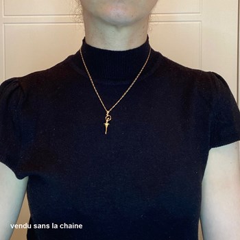 Pendentif danseuse bras en couronne - Plaqué or