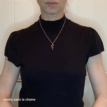 Pendentif patineuse à roulettes - Plaqué or