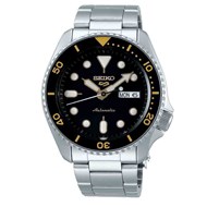 Montre Seiko 5 Sports automatique acier
lunette noire chiffres dorés