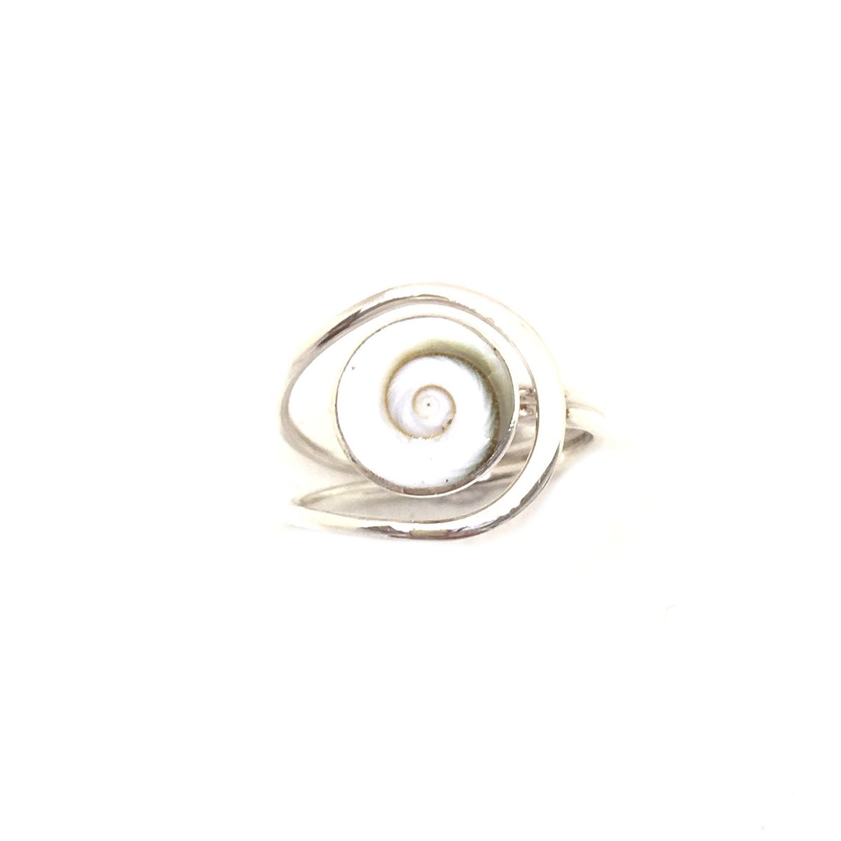 Bague en argent , cabochon oeil de sainte lucie - vue 2