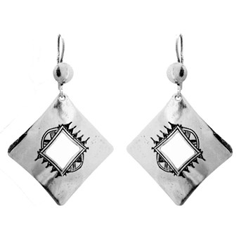 Gegraveerde diamanten oorbellen