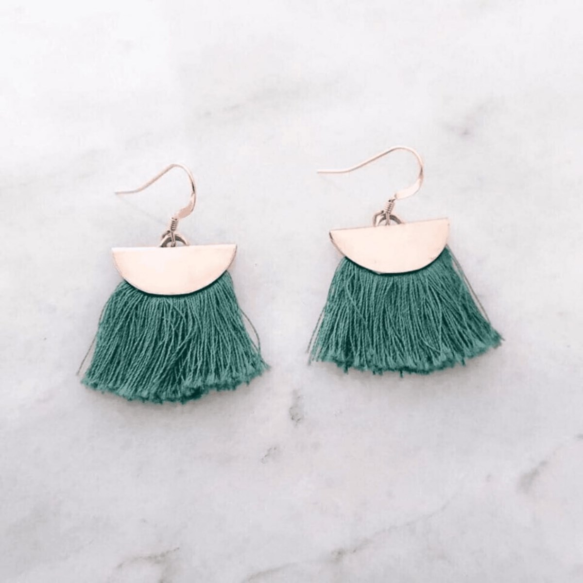 Boucles d'oreilles pendantes en plaqué or ANA - vue V1