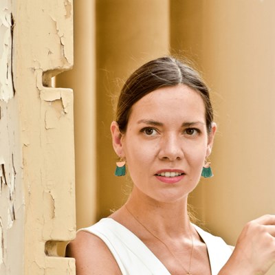 Boucles d'oreilles pendantes en plaqué or ANA - vue V3