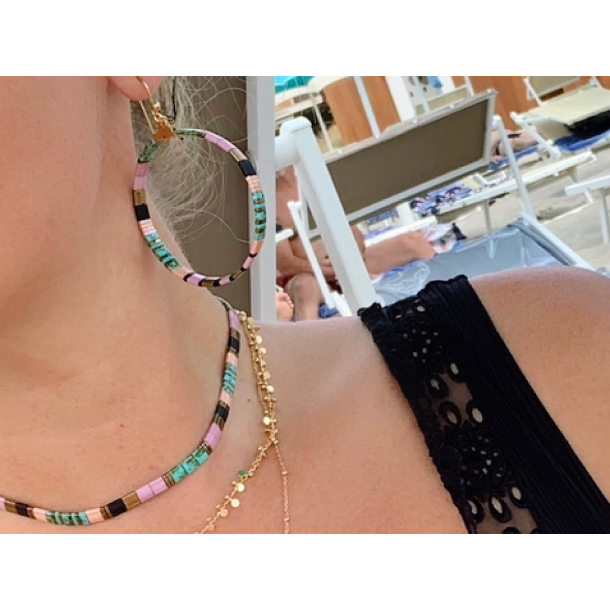 Créoles Claire BERTEAU Colorful Perles plates en verre 2 - vue 3