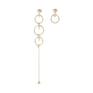 Boucles d'oreilles asymmétriques avec cristaux