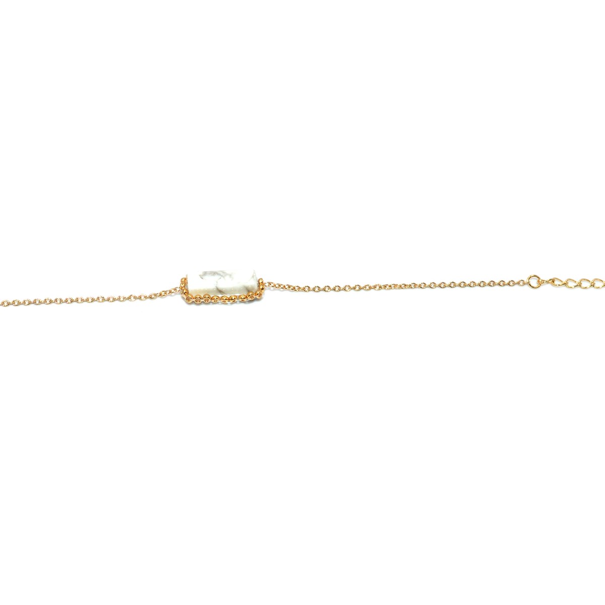 Bracelet avec perle de howlite tissée main- Doré à l'or fin - vue 3