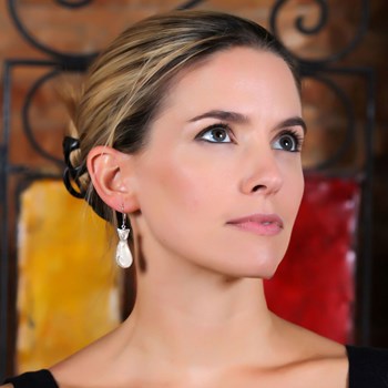 Boucles d'Oreille Chat Nacre Blanche en Argent 925-000