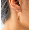 Boucles d'oreilles dormeuses ovale arabesque ciselée Plaqué OR 750 3 microns - vue V4