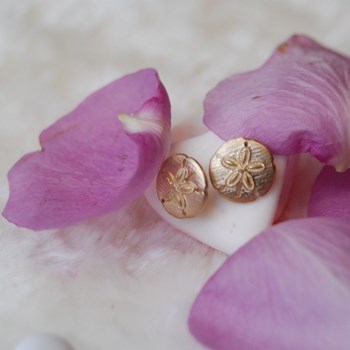 Boucles d'oreilles puces plaqué or 18 carats MILA - Bijoux Privés Discovery