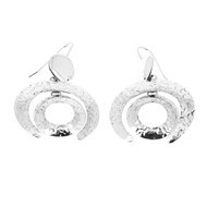 Boucles d'oreilles en argent martelé grand cercle