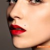 Piercing de lèvre : or blanc avec oxyde de zirconium rose - vue V2