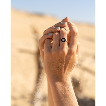 Bague Fine Médaillon Soleil Noir Plaqué Or