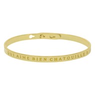 'QUI AIME BIEN CHATOUILLE BIEN' bracelet jonc doré à message