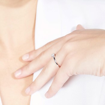 Grâce' witgouden ring met diamant