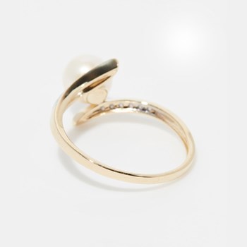 Ring 'Blondine' Geelgoud en Parel