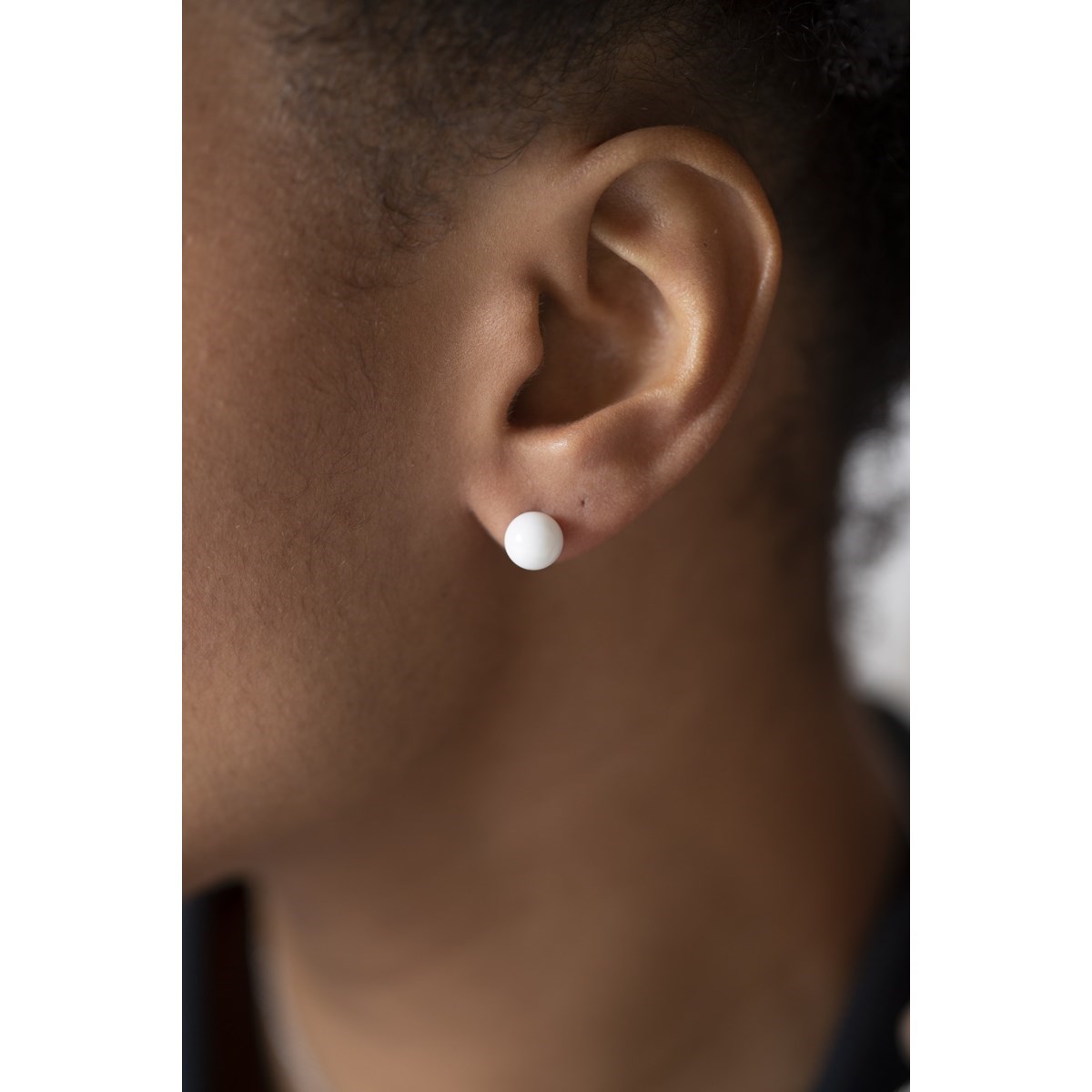 Boucles d'oreilles clous en Argent 925 millièmes et céramique - blanc brillant - vue 2