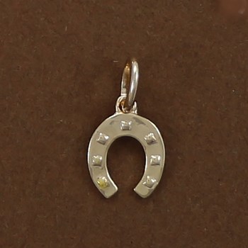 Pendentif cheval : le fer à cheval - Plaqué or