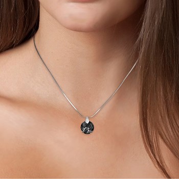 Ketting versierd met fonkelende kristallen van SC Crystal