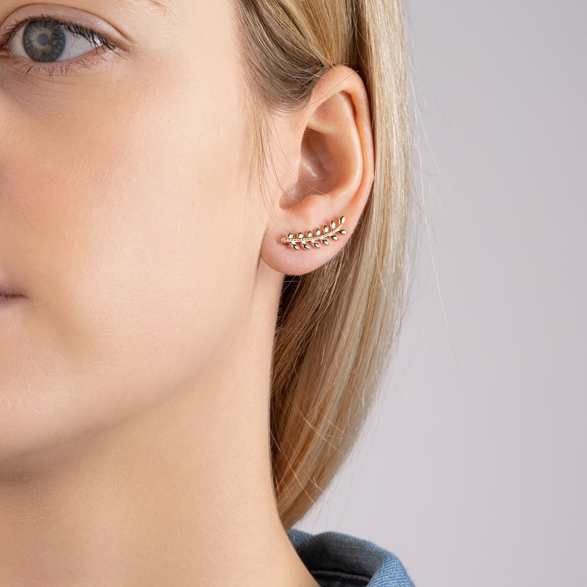 Boucles d'oreilles Brillaxis feuillage plaqué or - vue 2