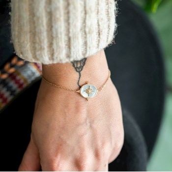 Bracelet Plaqué Or Médaillon Nacre Etoile Soleil