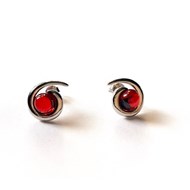Boucles d'oreille pendantes Argent 925 rhodié spirale avec zirconium rouge grenat