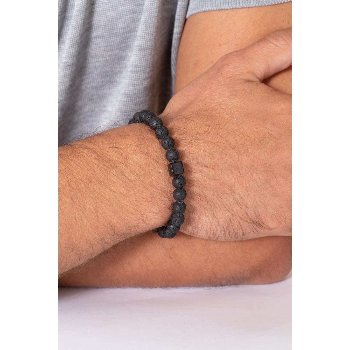 Bracelet souple Orso en PVD avec lave noir - vue 2