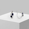 Boucles d'oreilles 'Harmonia' Or blanc et Saphir - vue V3