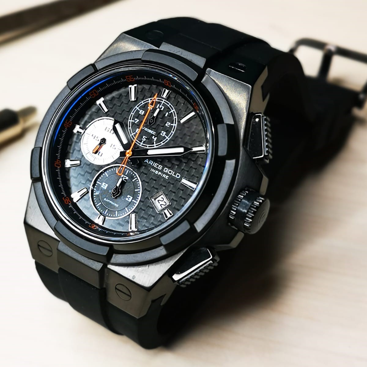 Montre chronographe bracelet silicone MONARCH - vue 3