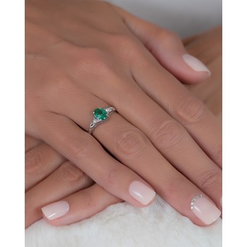 Bague ADEN Or 585 Blanc Emeraude et diamants 2grs