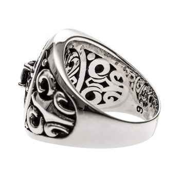 Chevalière Man Kruis Zwarte Steen Zilver