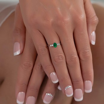 Bague ADEN Emeraude et diamants sur Argent 925 1.6grs