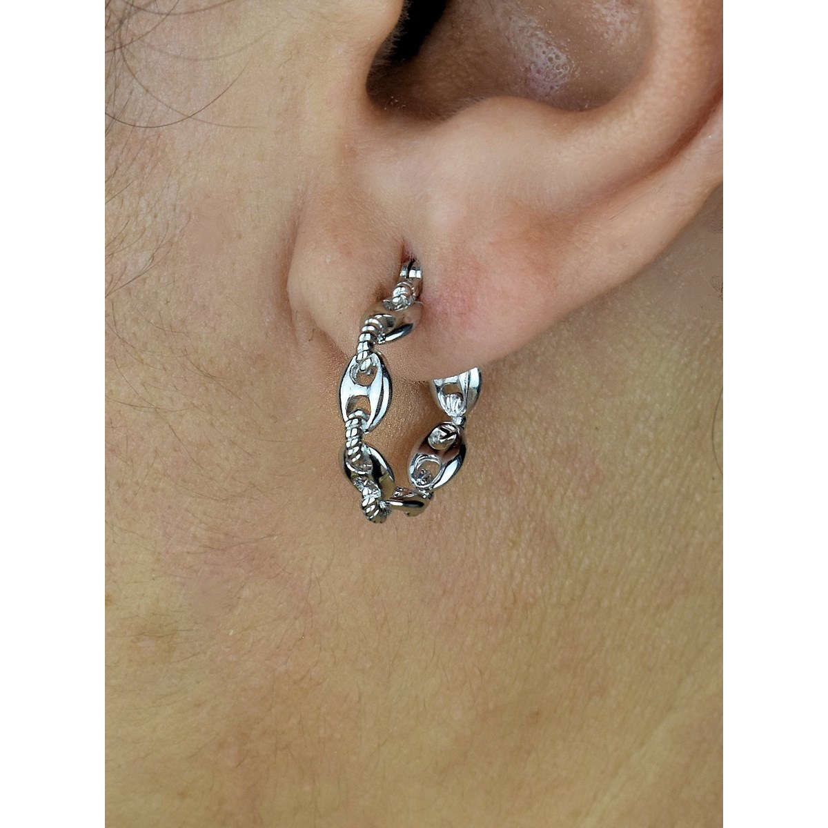 Boucles d'oreilles Créoles suite de grain de café reliés par un anneau effet tressé Argent 925 Rhodié - vue 2