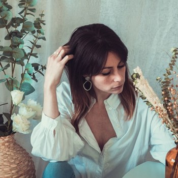 Asymmetrische bloemenring