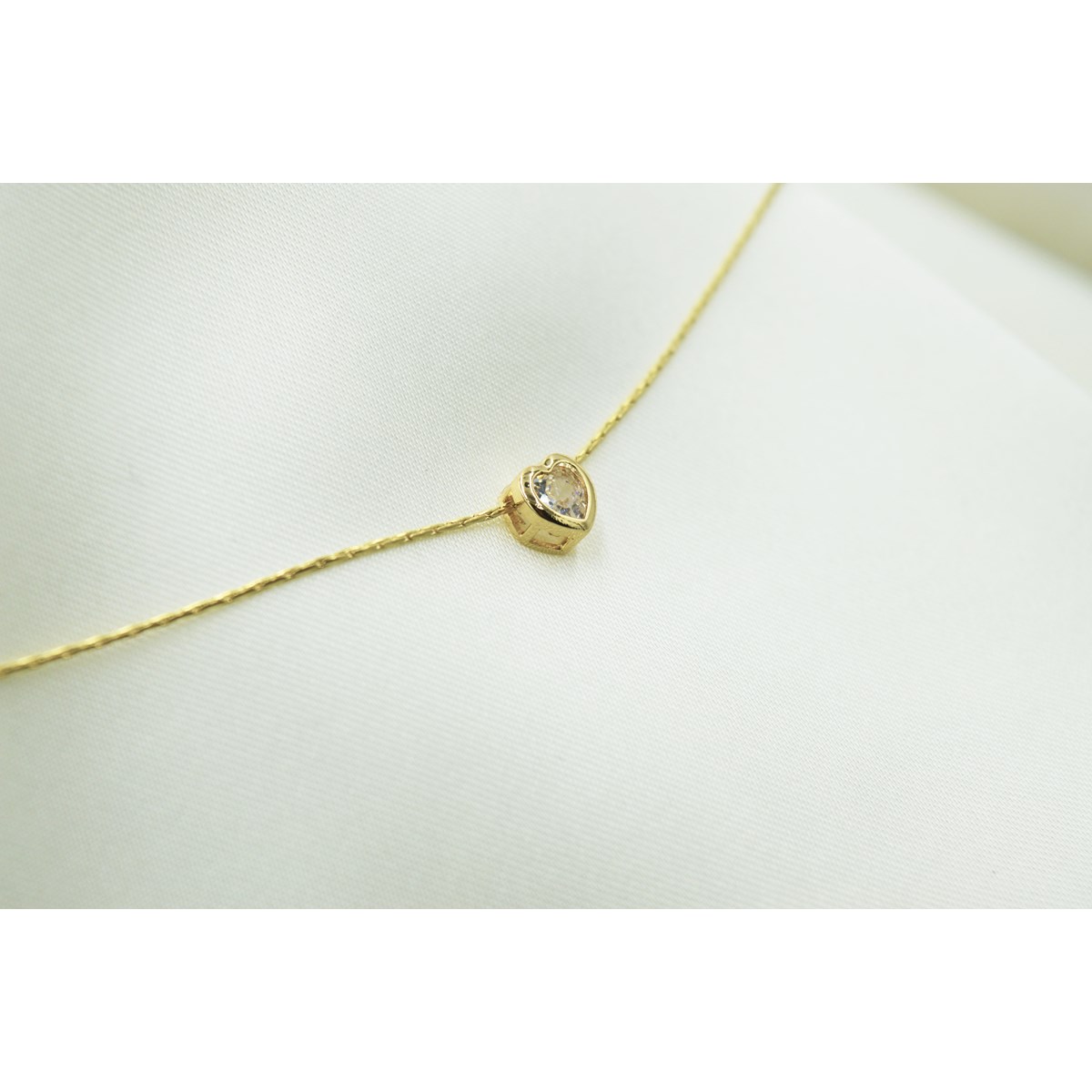 Collier délicat minimaliste pendentif coeur zirconium - vue 3