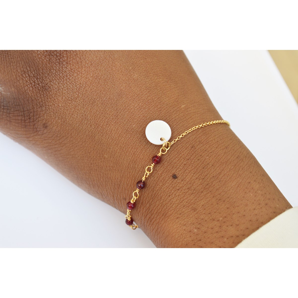 Bracelet chaine perles de verre et connecteur  nacre - vue 2