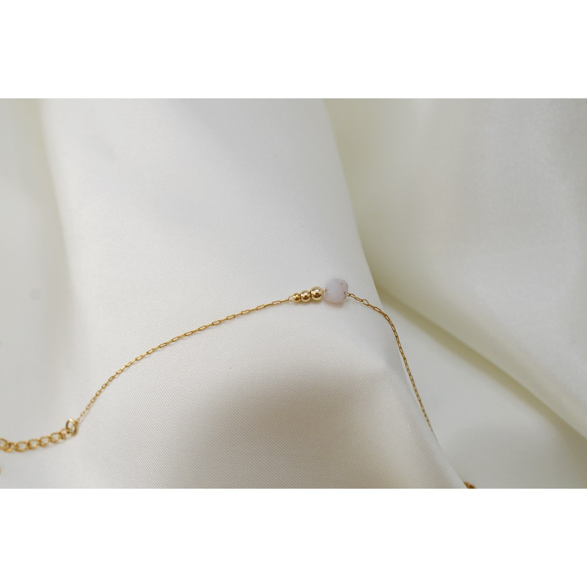 Bracelet  fin orné d une perle semi-precieuse  d 'Agate Rose - vue 4