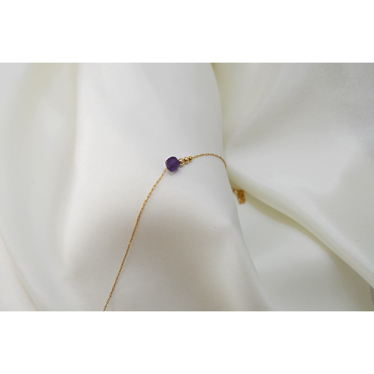 Bracelet  fin orné d une perle semi-precieuse  d 'amethyste - vue 3