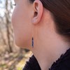 Boucles d'oreilles pendantes Lumia en pierres Lapis-lazuli - vue V3