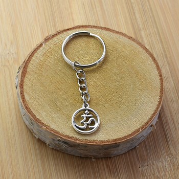 Aum Om sleutelhanger, zilveren hindoeïstisch spiritueel symbool